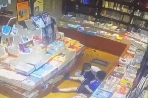 上海市 上海书店10岁儿童不雅事情,男生父母称对方是自愿的,咋回事?
