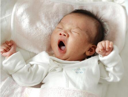 京妈说|6个新生儿喂养问题:啥时候喂、怎么喂、如何看是否吃饱?别喂错