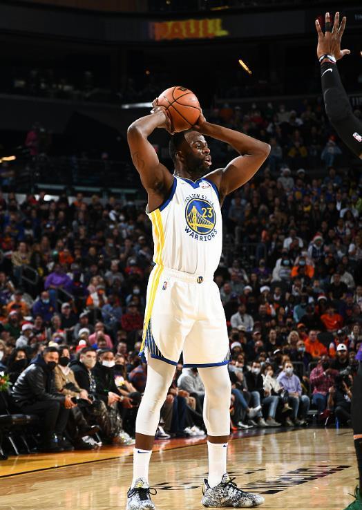 英超|116-107！波特关键7分杀死比赛，库里33+6！勇士射日重登联盟第一