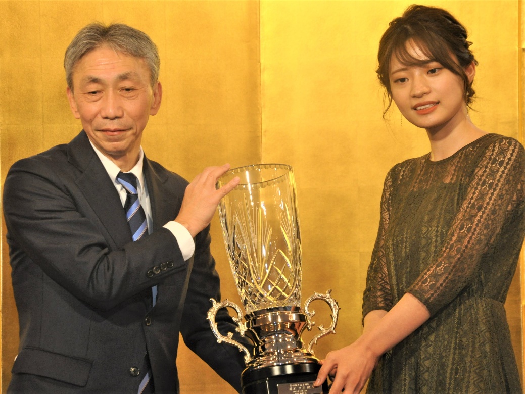 日本队|日本棋闻 | 藤泽里菜：很高兴打破没人卫冕的魔咒