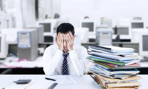 舒心|大学就业率“亮红灯”的专业，985毕业生也难找工作，谨慎报考