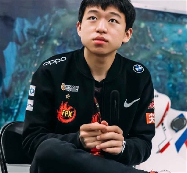 黄油相机|bo找到“新工作”了?TSM租他跟FPX打训练赛,一队三“中援”?