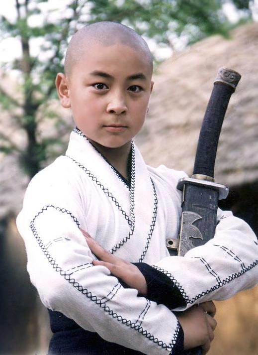 杨丽晓|童星出道的杨丽晓如今逆袭，美得不可方物，她和释小龙秘密结婚？