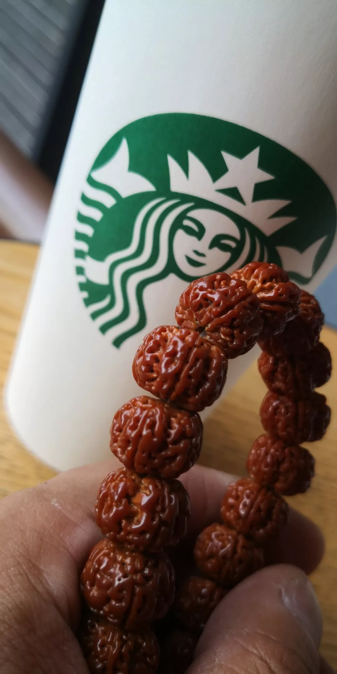 文玩|最适合盘到老的手串有哪些呢？