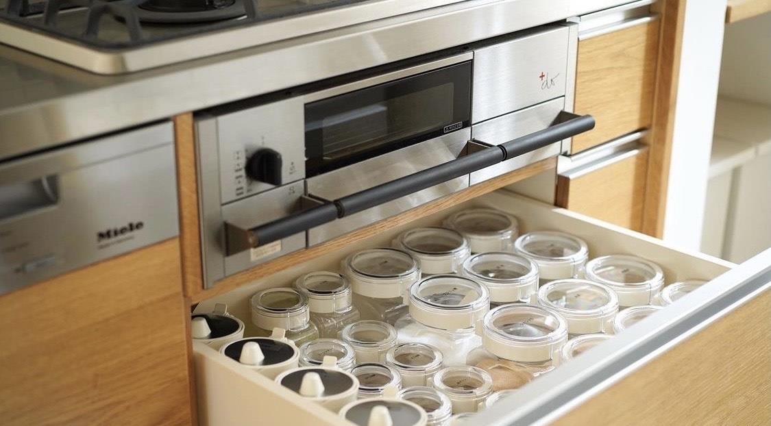 日本主妇断舍离家居场面,令超多网友咋舌,小家一尘不染,超治愈