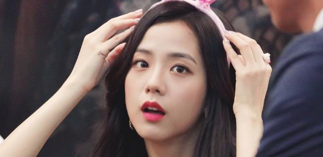 lisa|当红女团收到死亡威胁，演出遭演员不屑，身处娱乐圈食物链最底层