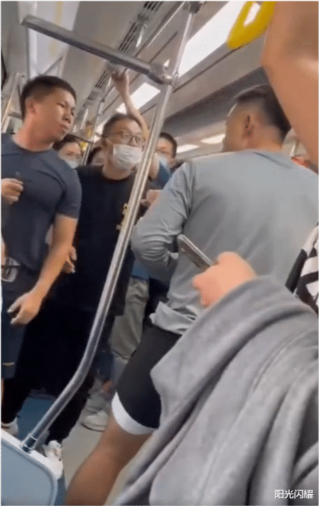 北京市 北京地铁4名乘客打架后续！主动挑衅袭击的夫妻俩被网暴！