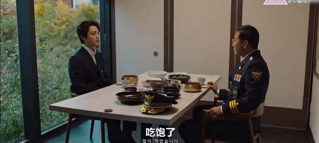 警察|全员恶人！一口气看九集，刺激又上头