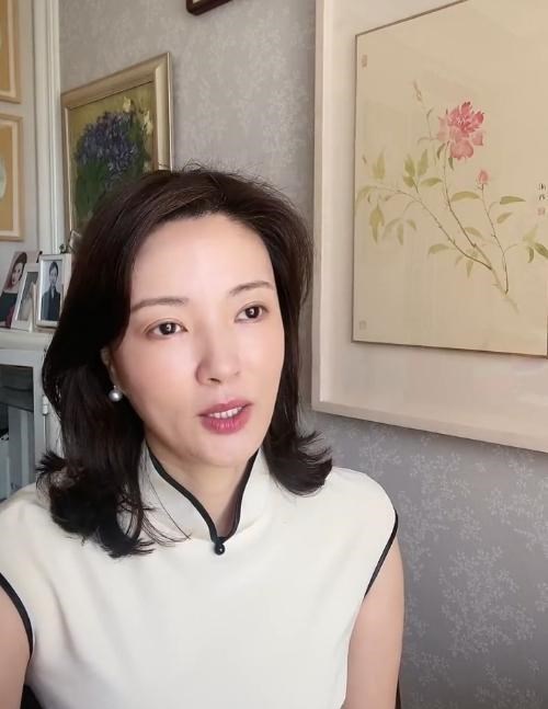 刘芳菲|刘芳菲：佳节无法和父母团聚，一个人形单影只在京冷冷清清过中秋