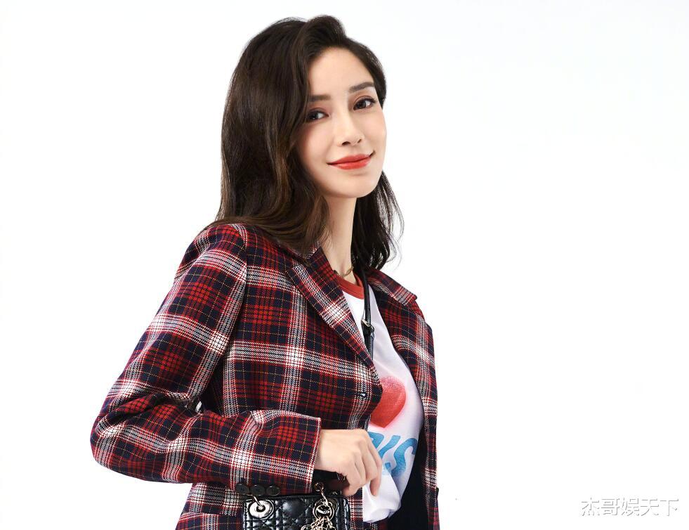 黄晓明|黄晓明耍心眼，丁真动机不纯，《中餐厅》收官只能靠周也勉强挽尊