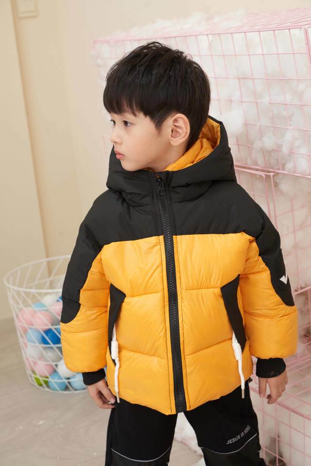 快乐精灵童装品牌 快乐精灵|儿童羽绒服别乱买!健康舒适保暖高颜值,这样选就对了!
