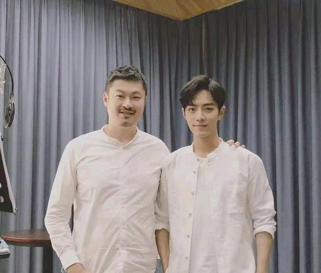 肖战|JS分享和肖战的合照，还有《你是此生最美的风景》录音室的故事