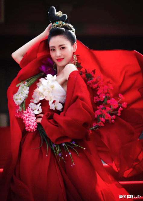 毛阿敏|随手演了一部网剧就是爆款瞬间成名，新剧播出被赞全剧最美