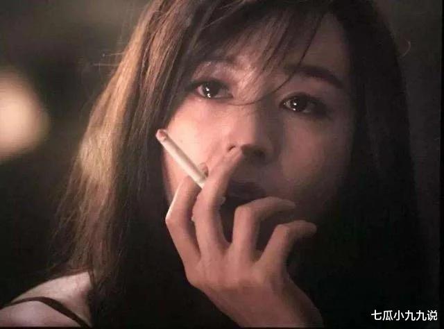 张静初|张静初：“专睡导演20年”，惨遭太太团封杀？41岁的她如何了？