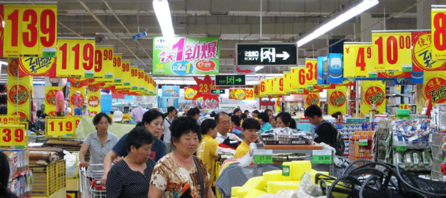 叮妈 超市为什么经常商品打折？真相其实没那么简单，别还以为自己赚了