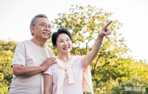 雪影说情感|为什么奉劝老人尽量少去养老院？82岁老人：在那养老，活受罪
