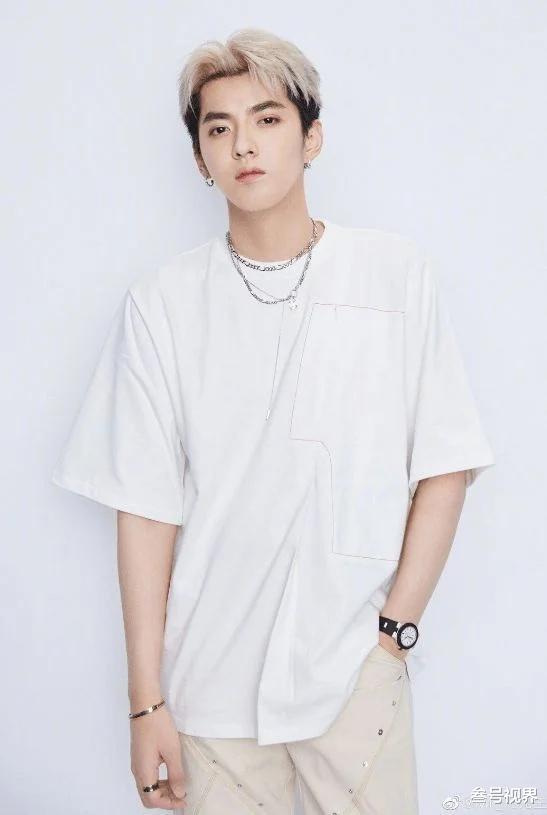 吴亦凡|爆吴亦凡在广州某酒吧“选妃”，尺度之大令人发指，无法直视