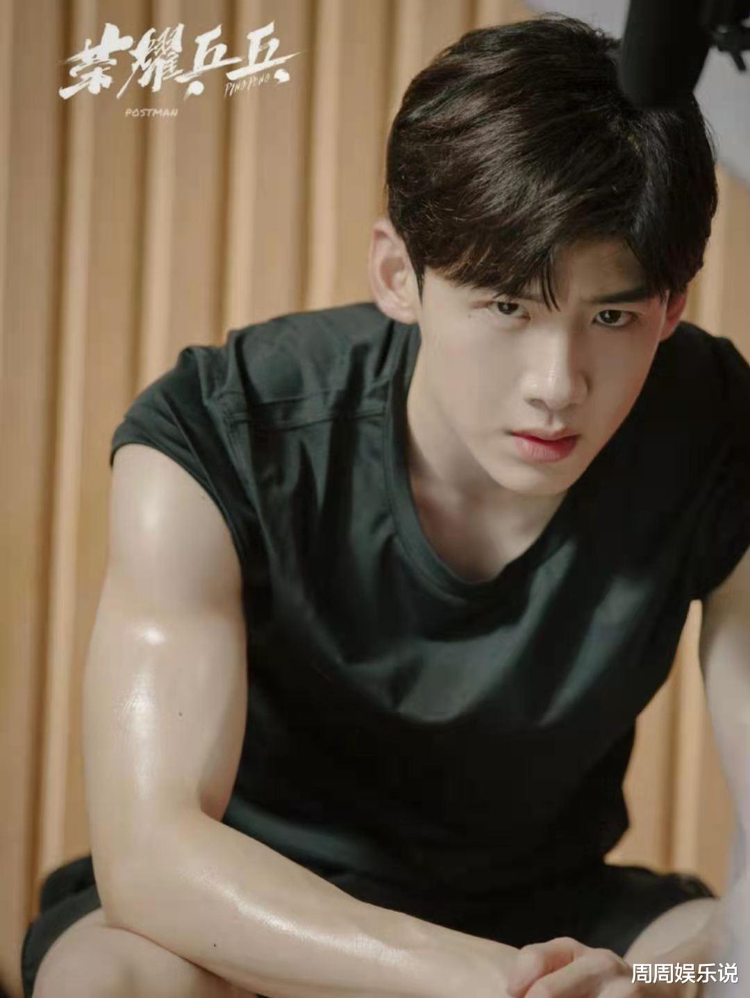 白敬亭|同时上线对比惨烈！白敬亭两剧热度悬殊，为《城池营垒》献出初吻