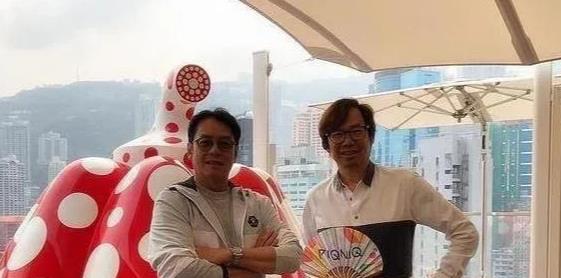 周生如故|谭咏麟的豪宅曝光，住在香港的中心位置，房子带有露天大阳台