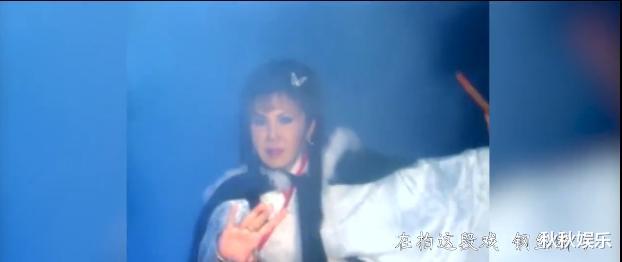 杨钧钧|娱乐圈世纪大冤案，“大妈”砸3000万演女主，却因亲密戏身败名裂