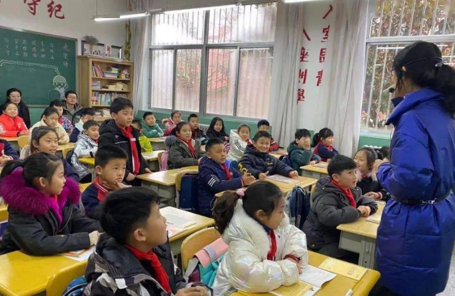 教师|教师想要拿到8000退休金，需满足3个要求，师范生需了解