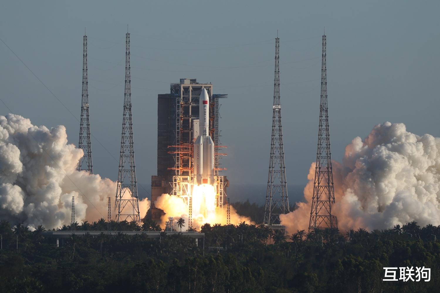 NASA “大国利器”首飞时间确定，新飞船比NASA飞船大40%，也更先进