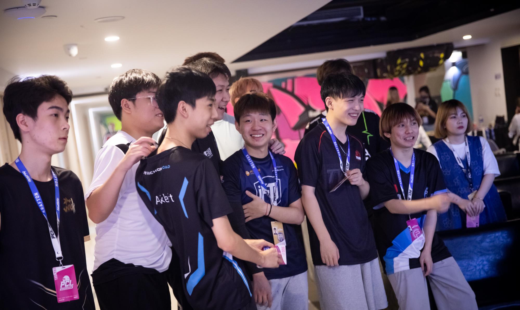 xdd|Twire评选PGC最佳阵容，PCL三人上榜，XDD却称可能最后再打一两年