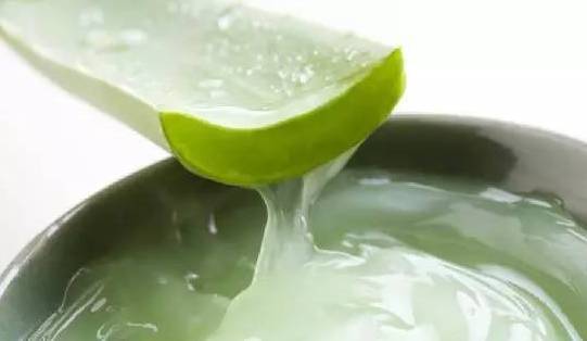 理理子jasmine|用护肤品总是出现搓泥现象,原因是护肤品质量太差吗?