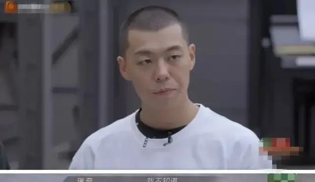 陈小春|从陈小春的卑微到李承铉的犀利，哥圈的高质量社交，全是职场兵法