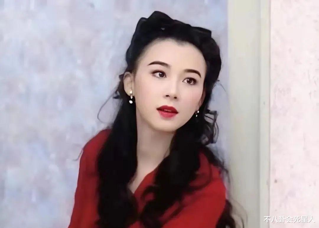 黄奕|美人脸越来越垮，“丑”的却越来越好看？9位女星的颜值大翻转