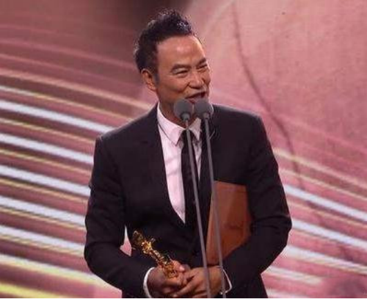 任达华|香港无人敢惹的任达华,内地被捅4刀却放过凶手,伤人者啥背景?