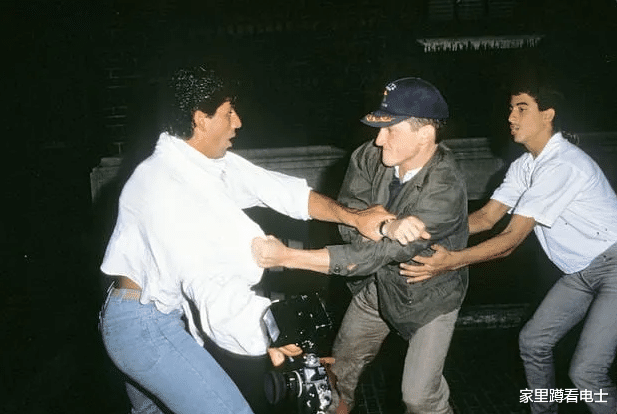 查理兹·塞隆|西恩潘又离婚了！小32岁妻子递交申请，“女神收割机”的爱情为何难长久