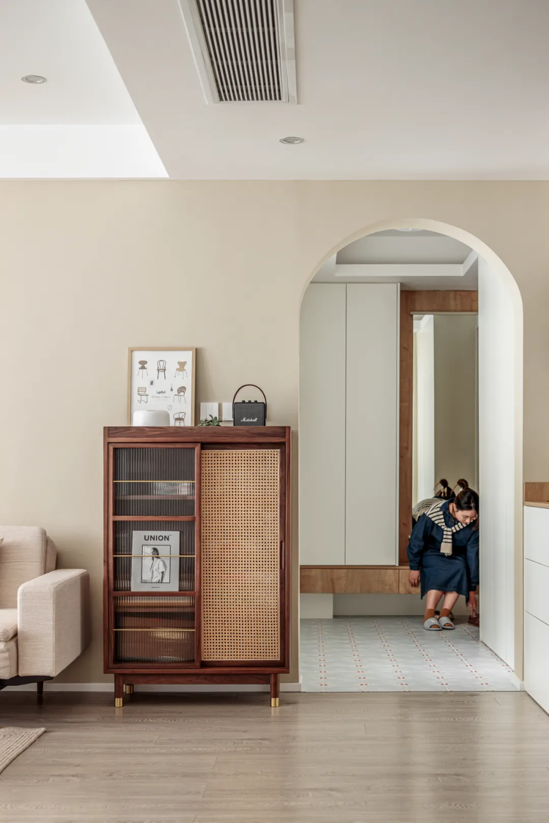 装修案例 | 140㎡二手房改造,弥漫宁静与沉稳之美