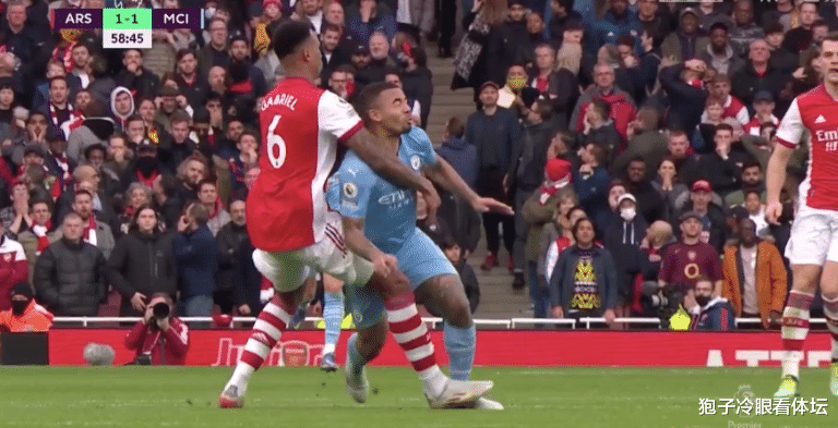 阿森納|逆轉(zhuǎn)+絕殺！曼城阿森納對(duì)決全劇情：2分鐘內(nèi)點(diǎn)球+丟空門+中圈染紅