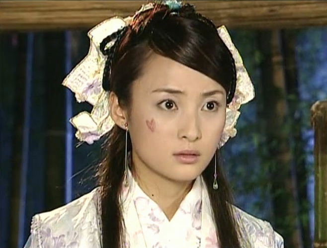 肖战|《风云》剧组经费紧张，女演员头顶筷子、捕梦网却打造出一批古装女神