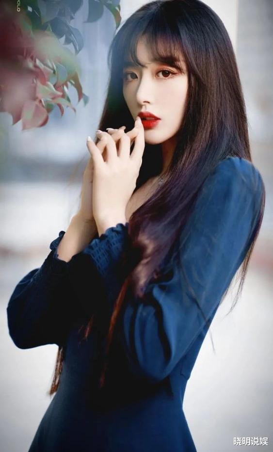 孔雪儿|孔雪儿皮肤雪白如脂妩媚迷人不可方物，傲人气质长腿让人惊呼太美了