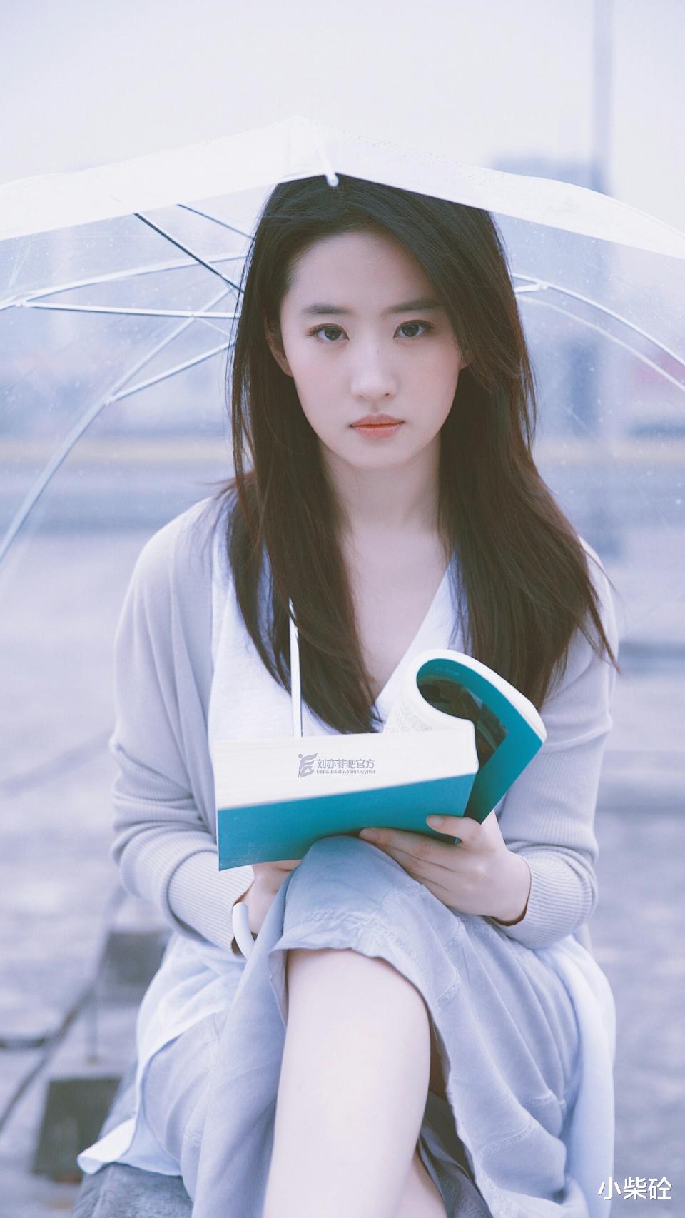 陈金飞|左手捧红“刘亦菲”，右手揽“小刘亦菲”入怀，陈金飞的风流债