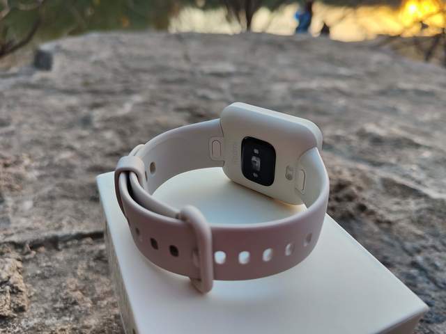 汽车|依然是性价比 小米再次拉低智能手表门槛