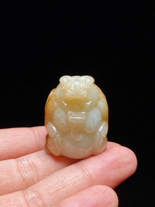 和田玉籽料|明 和田玉籽料 白玉 神龙 把件 勒子 挂件