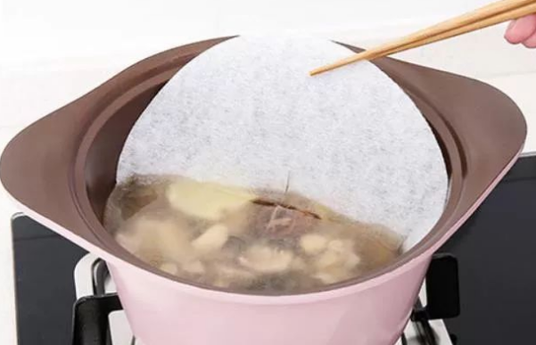 哪怕你再懒，逛超市遇见这几种纸就别错过，从此厨房不再有油污！