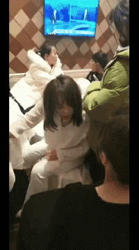 萌控孩|终于嫁给闺蜜的儿子，电视剧都不敢这么演吧？太尴尬哈哈哈