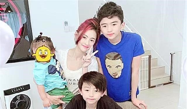 盗墓笔记|张柏芝三儿子曝光，颜值比2位哥哥高，网友：生父比谢霆锋帅？