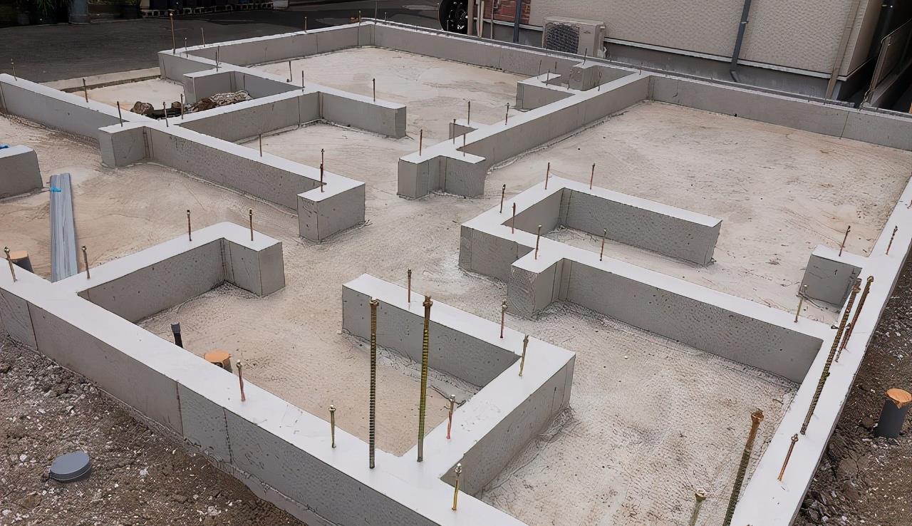 自建房的地基防潮很重要，有3种做法，建房前都要弄清楚