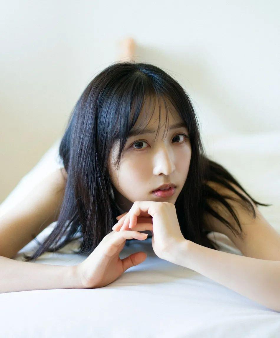 AKB48|日本女星小栗有以写真集曝光!雪肤玉貌大长腿太性感美艳