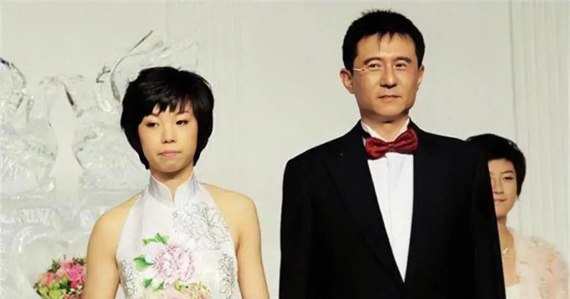 一只麦兜 她曾怼遍娱乐圈的人,如今她怼过的人依旧在娱乐圈混得风生水起