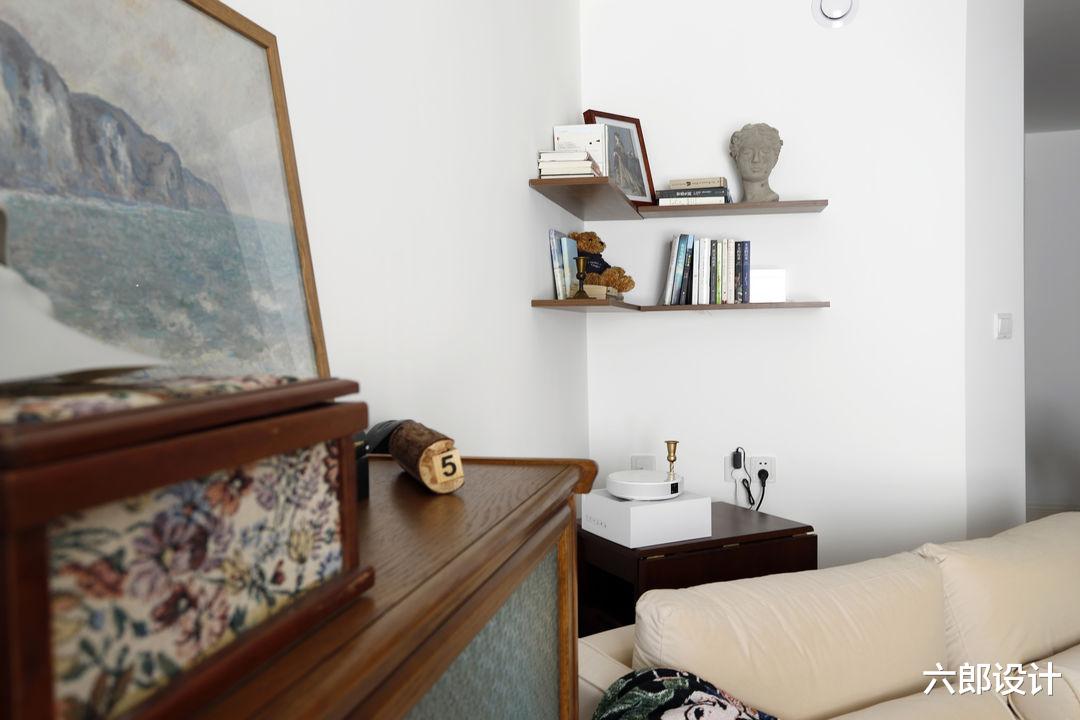 |她的77平现代风一居，简约精致时尚轻奢，布局太完美了，佩服！