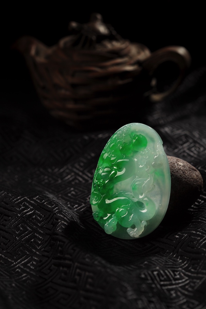 翡翠|翡翠放太久，长“毛”了？