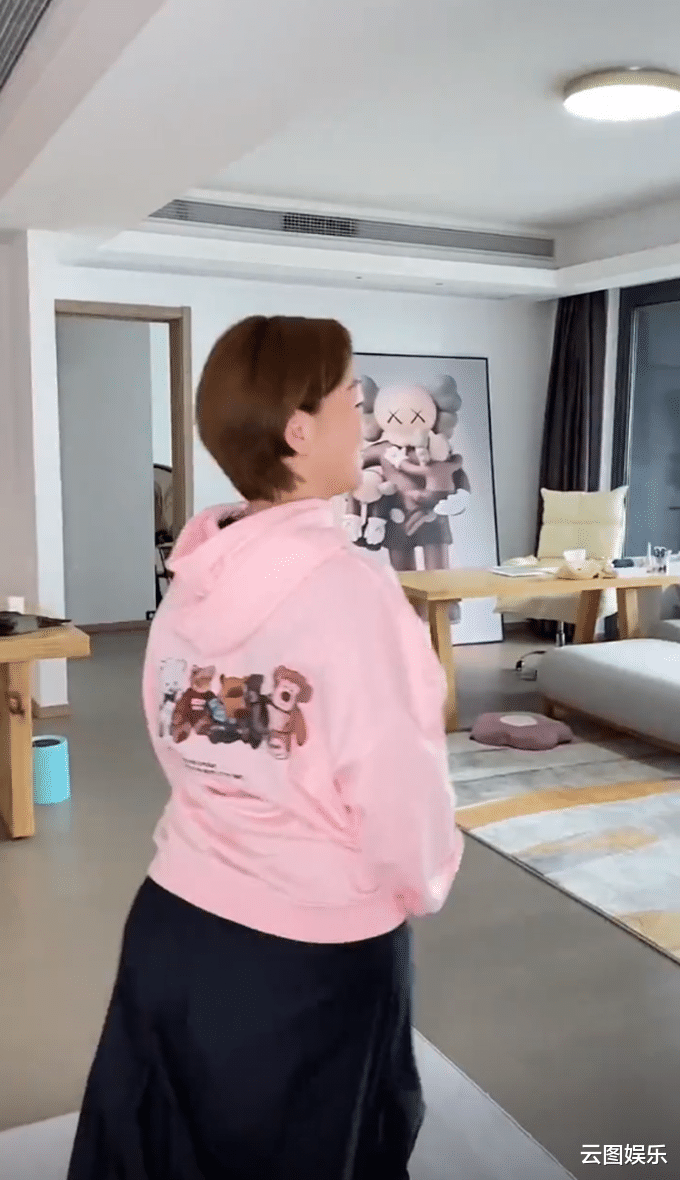 港姐郭少芸移居内地一年,住所大升级,新居面积宽敞装修有格调