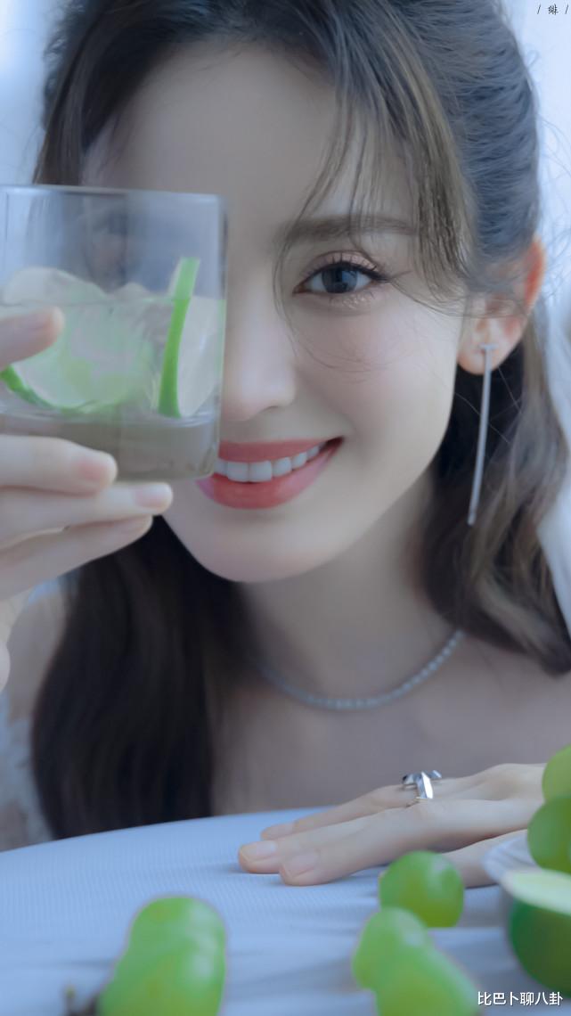 古力娜扎|古力娜扎生图出圈，和迪丽热巴差距越来越大，你对她的印象是什么？