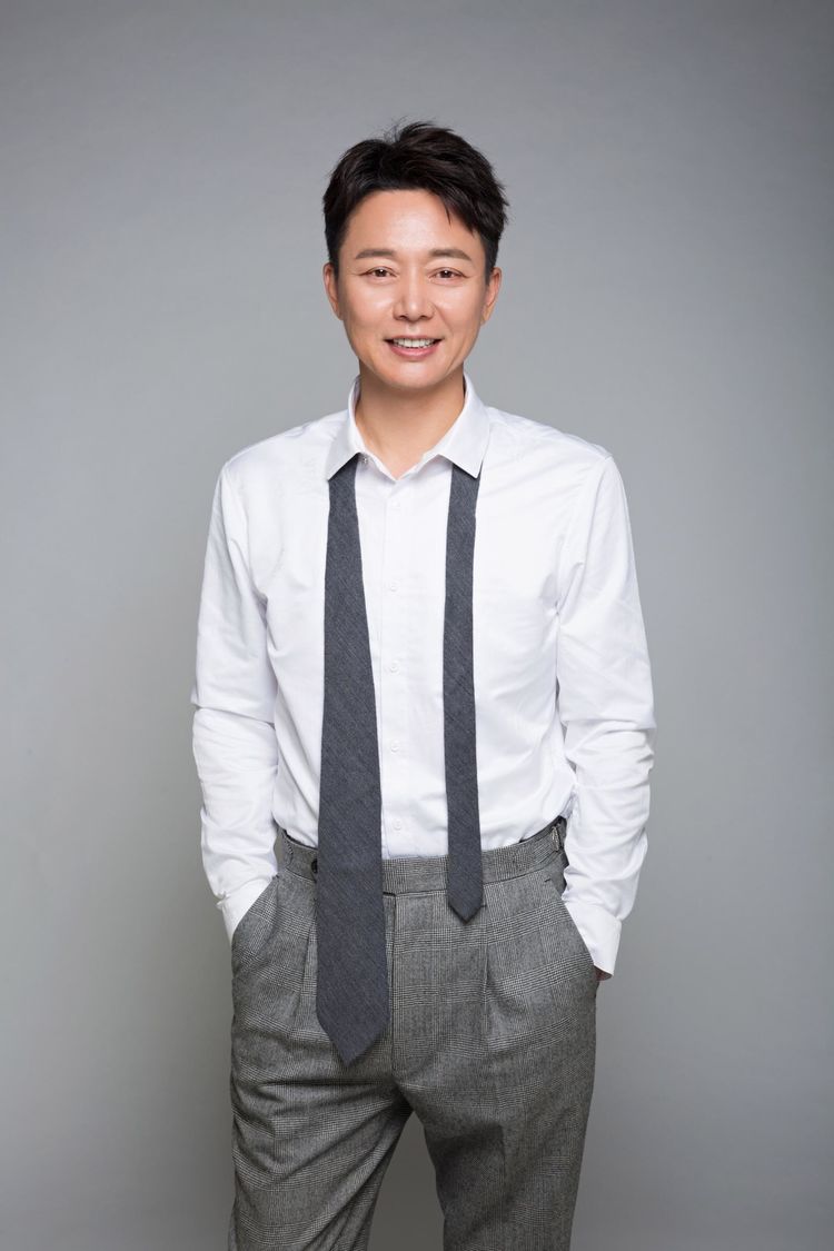 刘奕君|反派刘奕君：32岁净身出户，二婚迎娶娇妻，50岁迎来事业巅峰